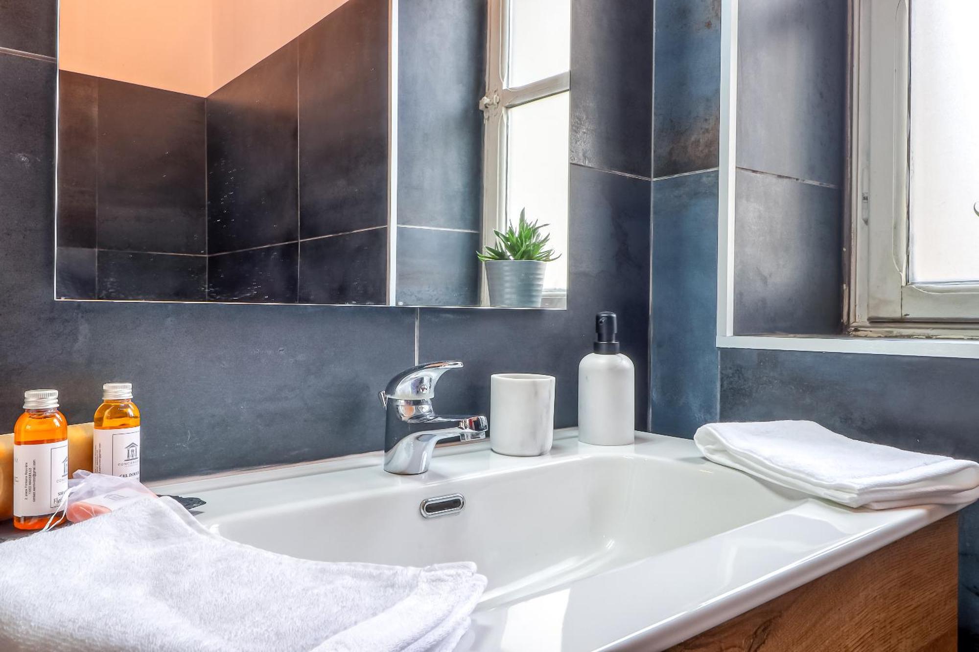 Le Vintage, Appart,Hotel Particulier, Centre Nimes Maisoncarreeconciergerie Екстериор снимка